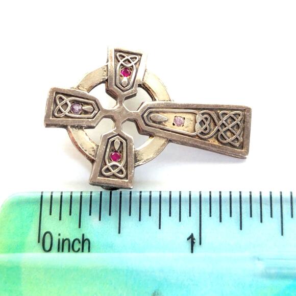 Vintage Creed Sterling Silver Spinel Stone Irish Catholic Celtic Cross Brooch - Picture 3 of 4